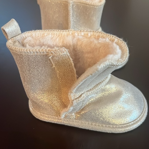 Gold glitter boots, size 2 - Picture 2 of 5